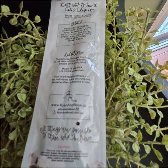 NWT Ryan & Rose Gray Cutie Clip - Picture 2 of 2